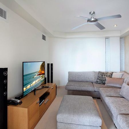 Peppers Noosa Resort And Villas Noosa Heads Exterior foto A home theater