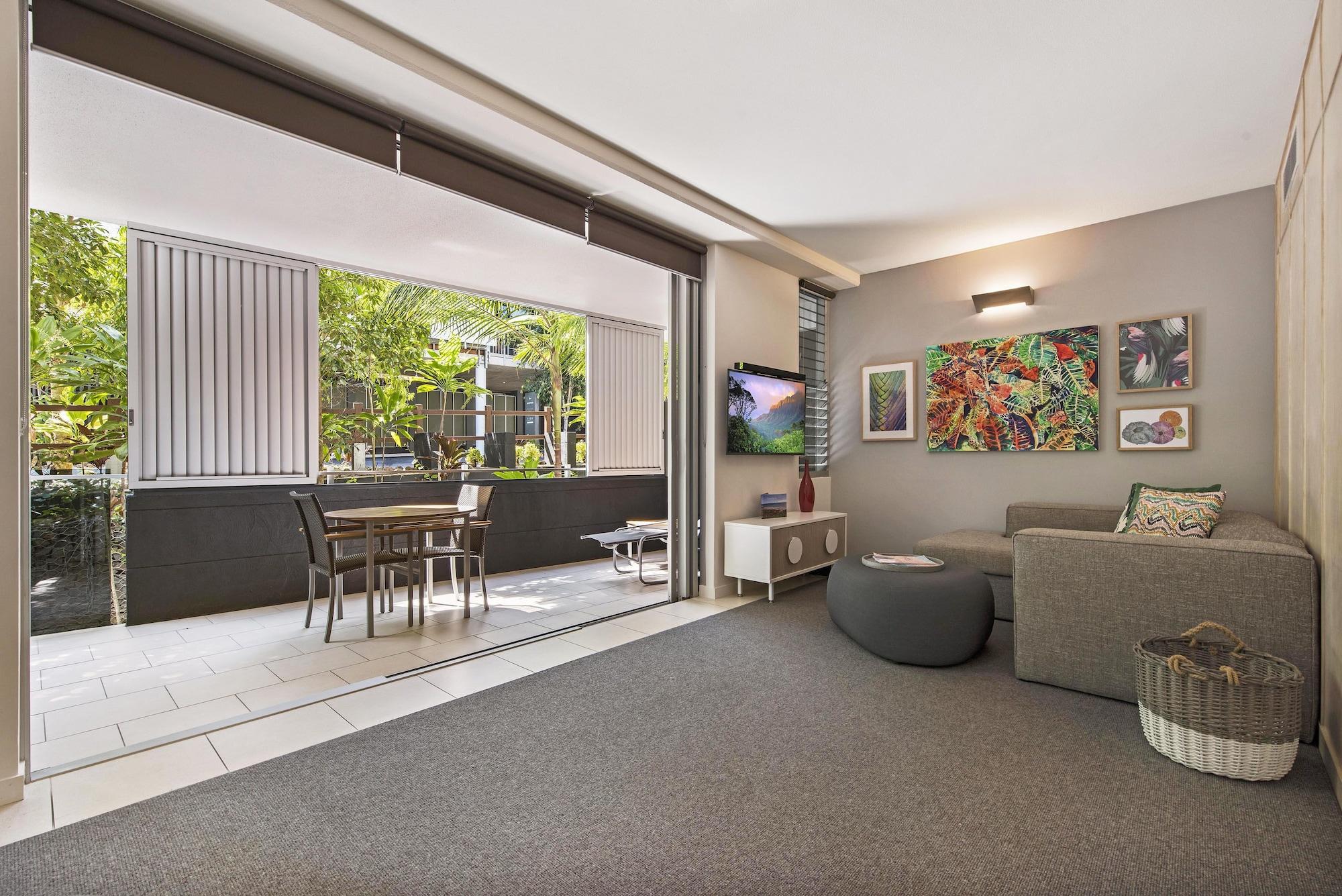 Peppers Noosa Resort And Villas Noosa Heads Exterior foto The interior of a typical apartment