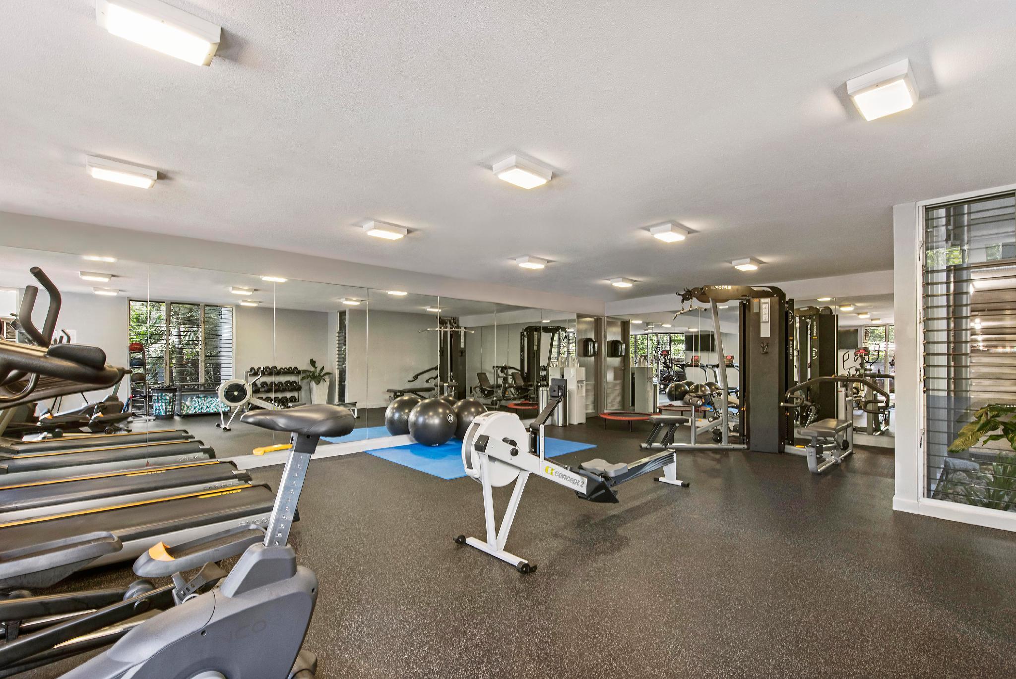 Peppers Noosa Resort And Villas Noosa Heads Exterior foto The gym at the University of Bath