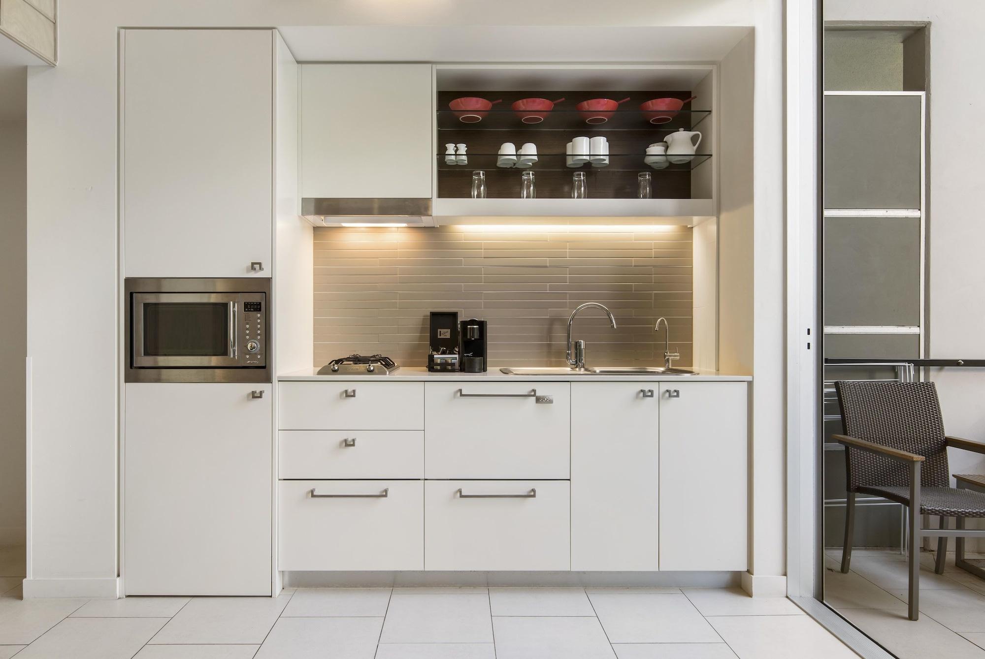 Peppers Noosa Resort And Villas Noosa Heads Exterior foto A small kitchen